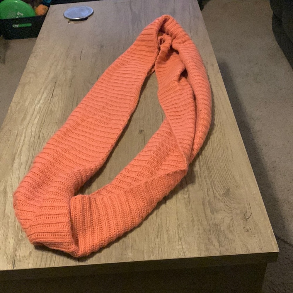 Infinity scarf